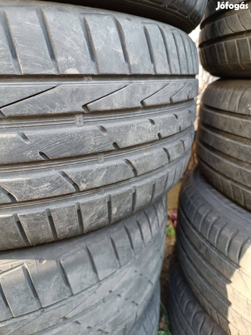 225/40R18-as Hankook nyárigumi eladó