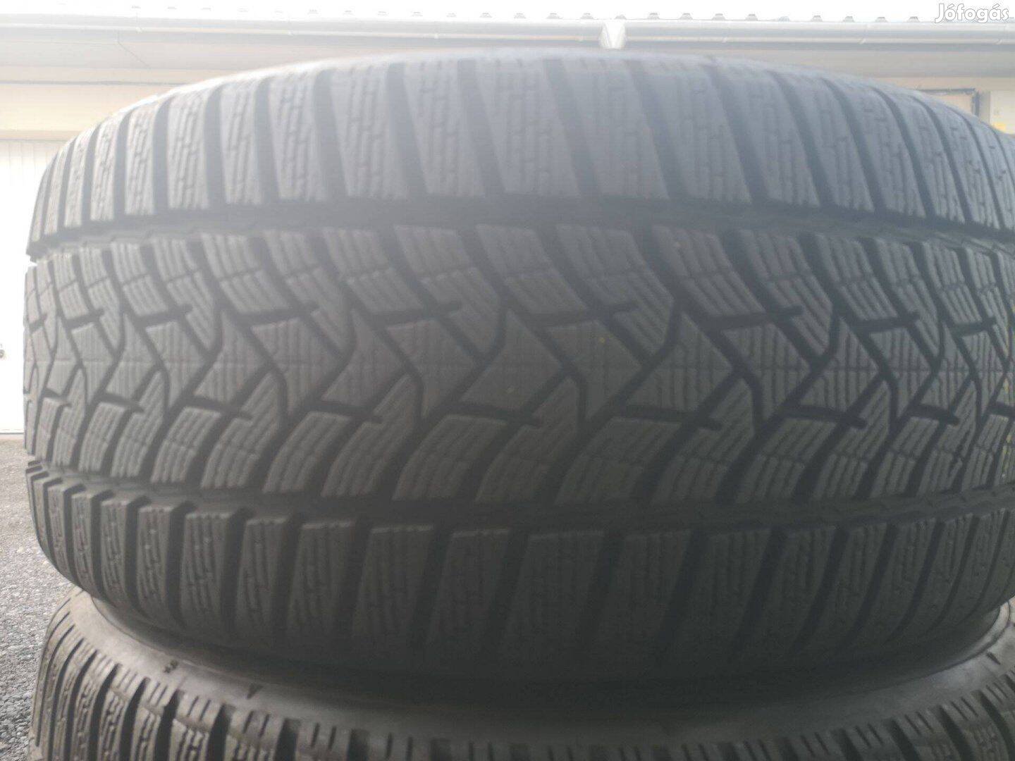 225/40R18 újszerű Dunlop téligumik