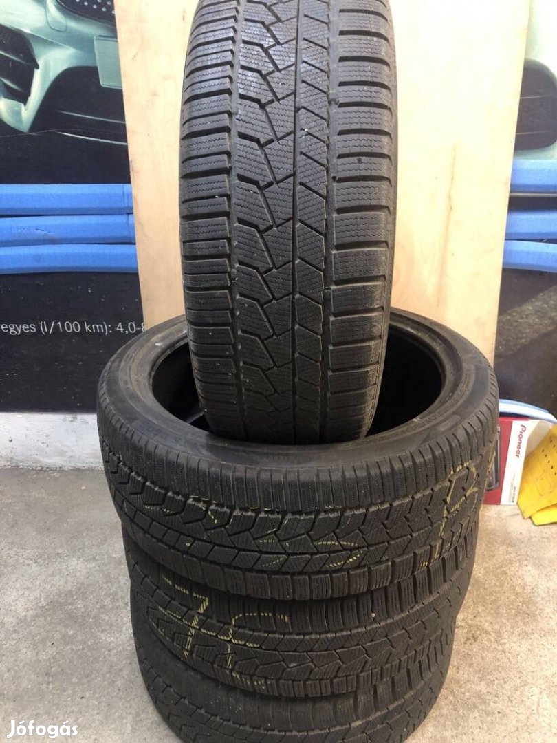 225/40R19 Continental téli gumi garnitura