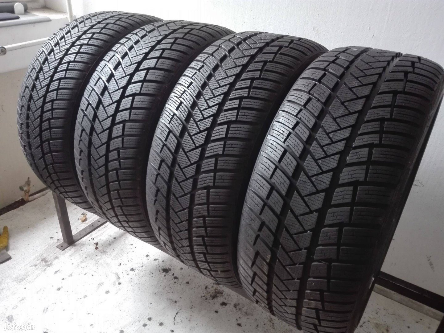 225/40R19 Új Vredestein téli gumi garnitúra 225/40 r19