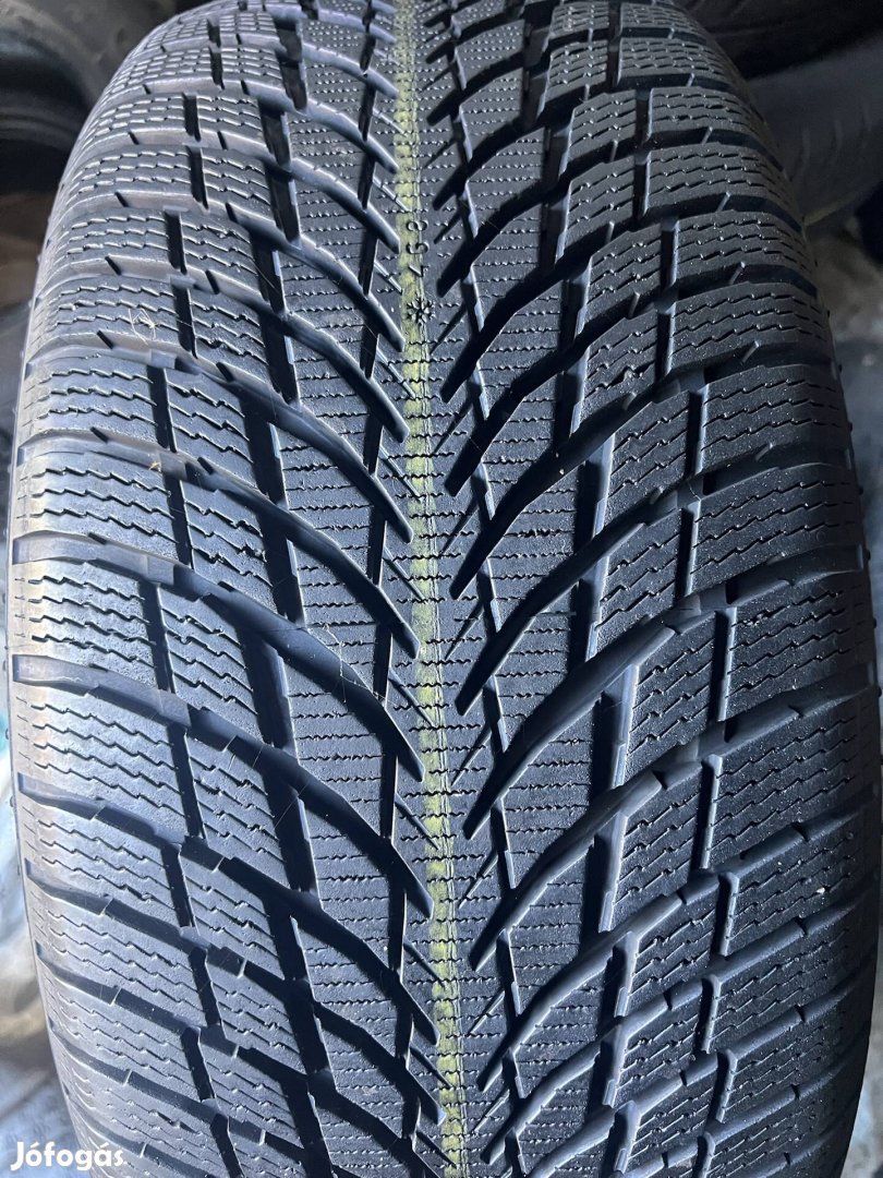 225/40R 19"-s téligumi