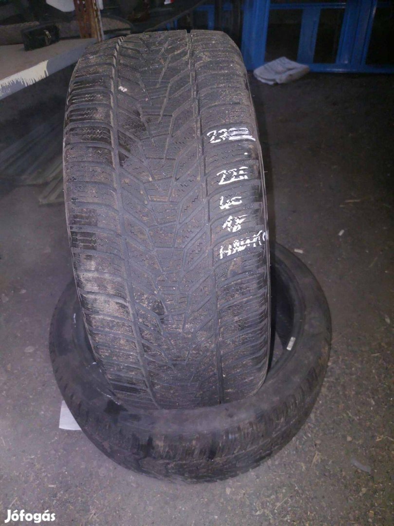 225 40 18 Hankook téli