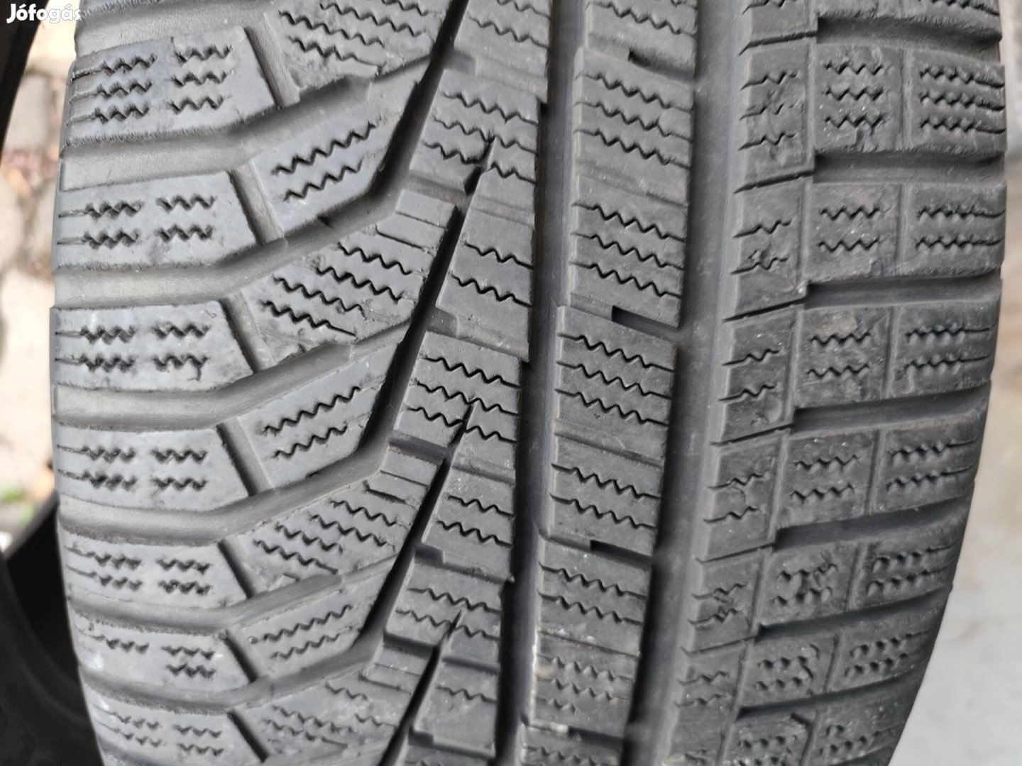 225/40/18-as Hankook téli gumik.