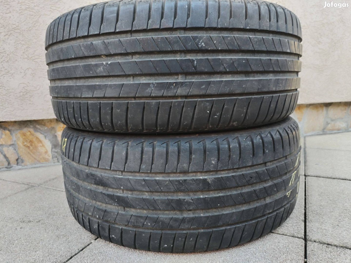 225 40 18 bridgestone nyári gumi 2 db