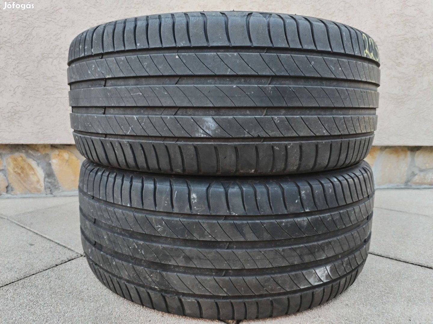 225 40 18 michelin nyári gumi 2 db