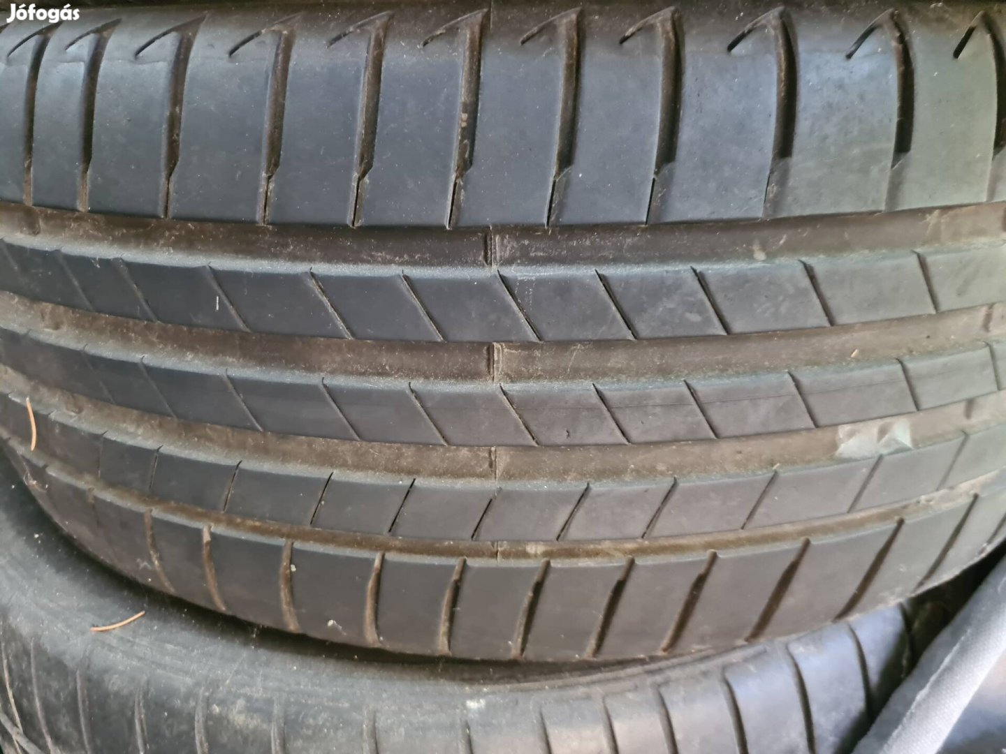 225/40 19 bridgestone nyárigumi 1db