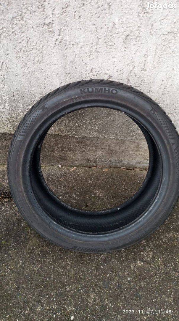 225/40 R18 92V Kumho Wintercraft WP71 Téli gumi