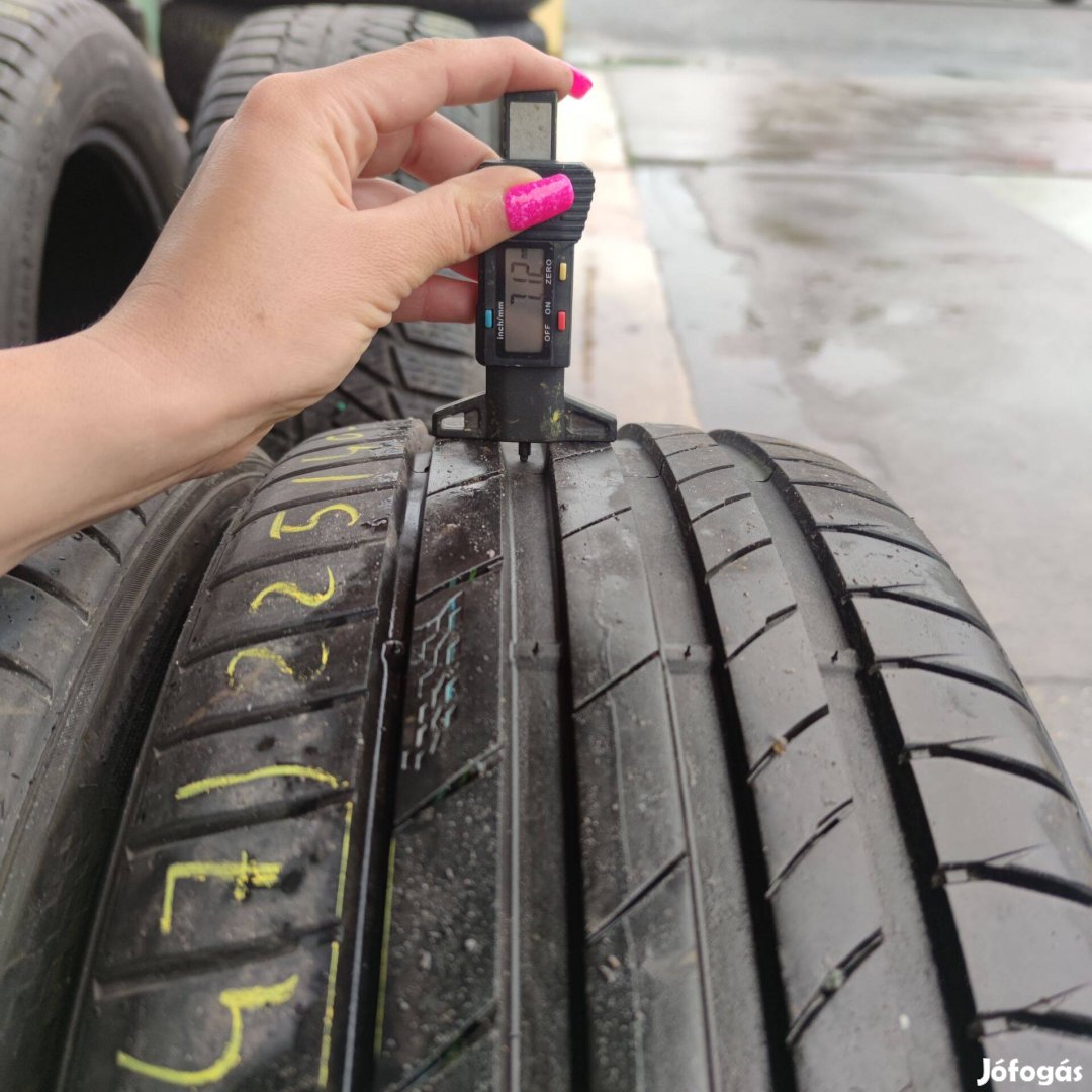 225/40 R18 Kumho nyári gumi 48000ft a 2db/47/