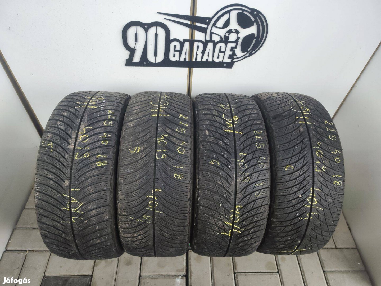 225/40 R18 Michelin 4db Téligumi gumi 90Garage #941