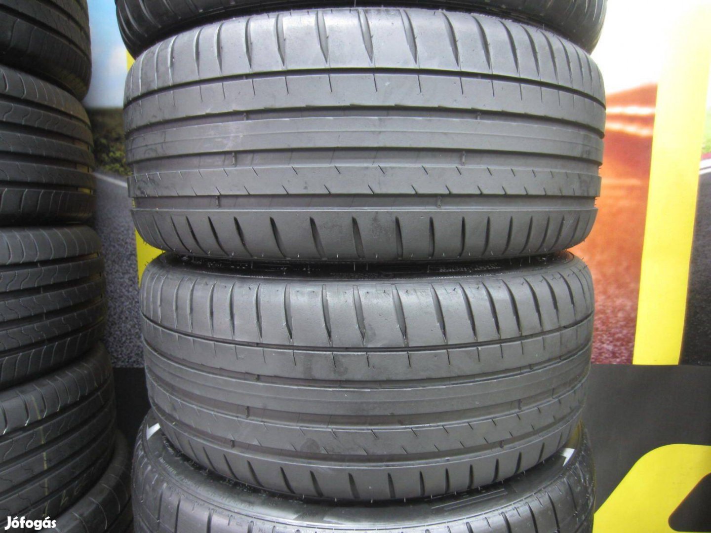 225/40 R18 Michelin PS4 92Y