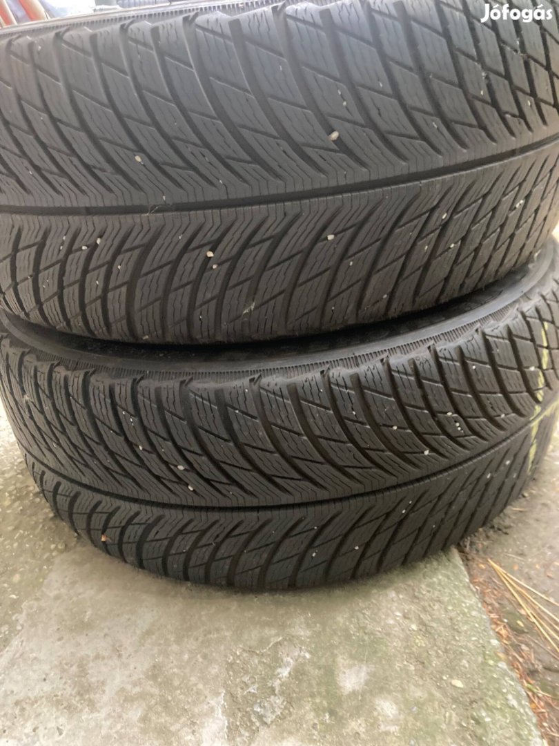 225/40 R18 Michelin téligumik