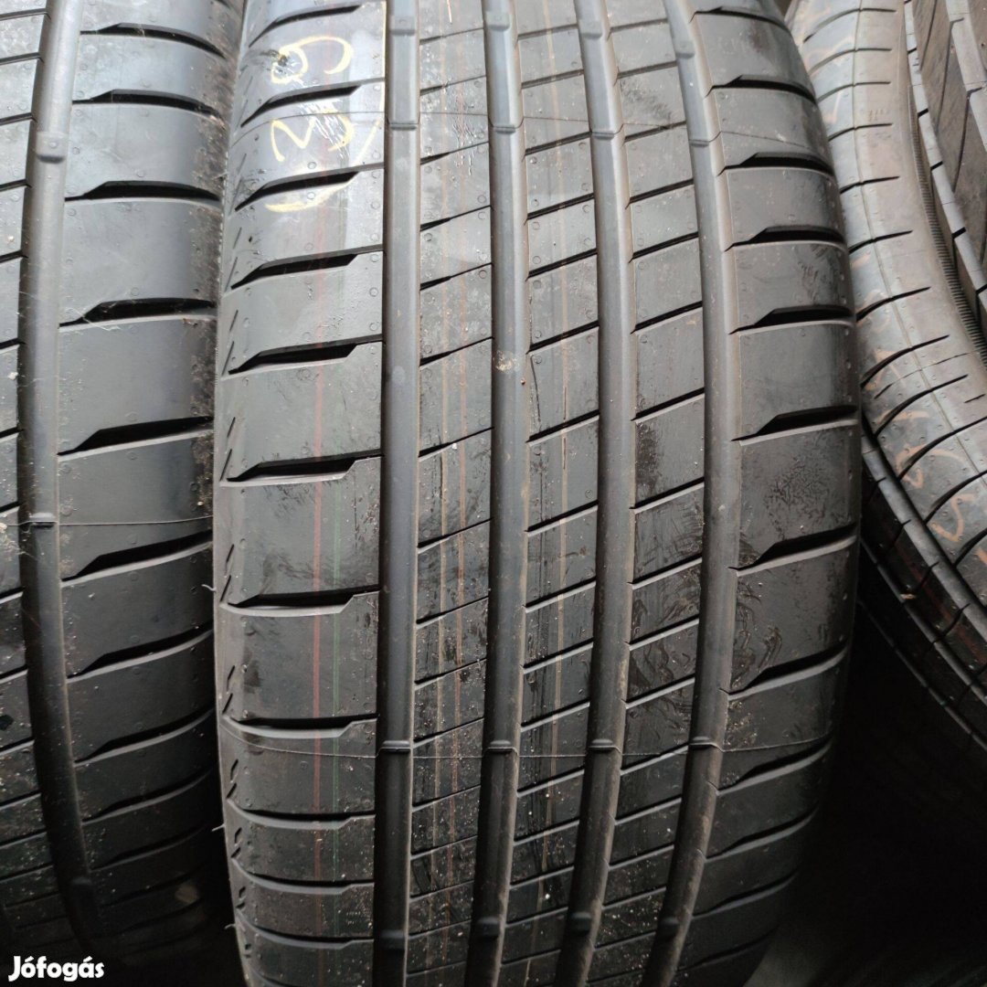 225/40 R18 Új!! Bridgestone nyári gumi 128000ft a 4db/396/