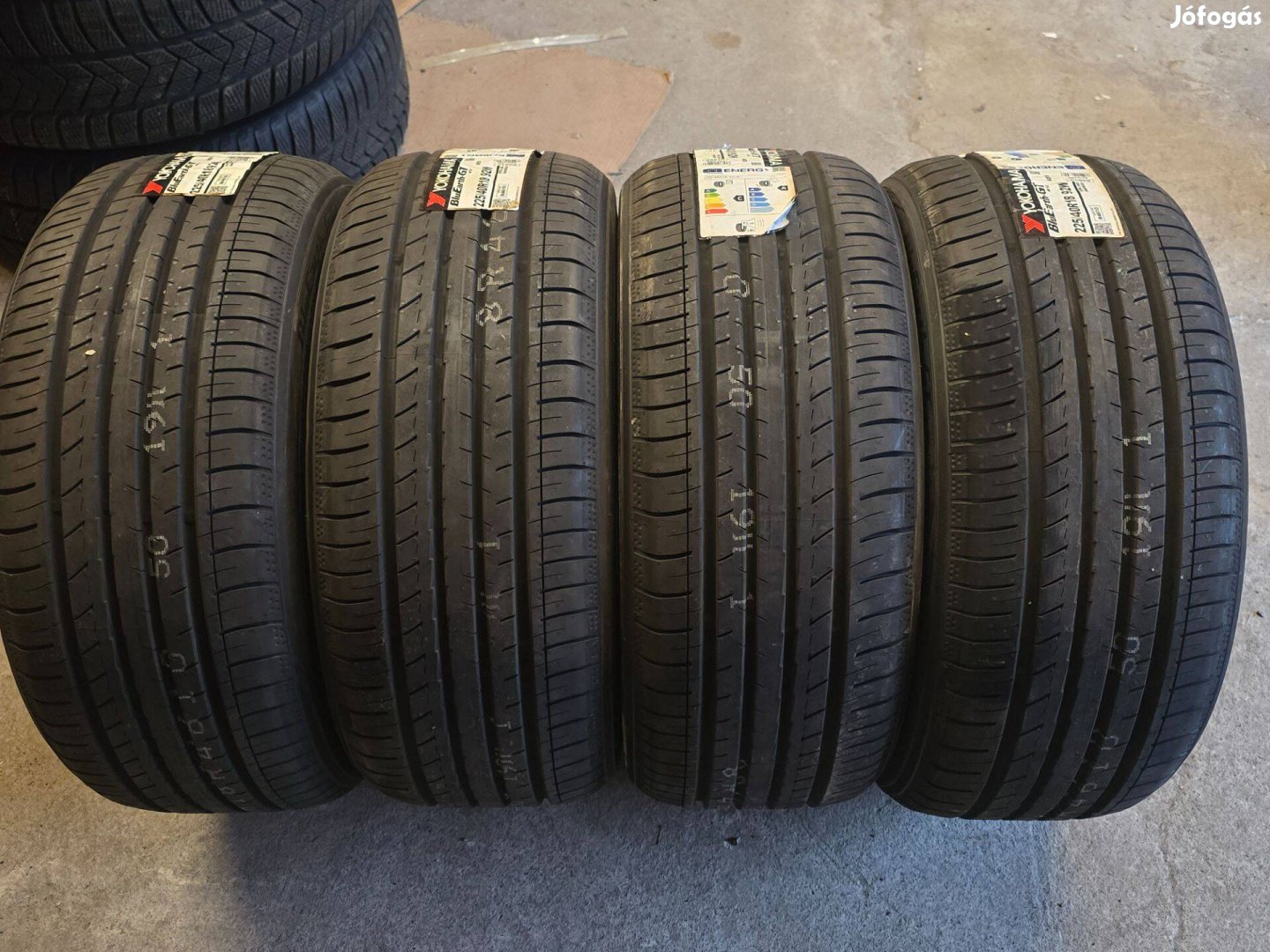 225/40 R18 Yokohama nyári gumi garnitúra 225/40R18
