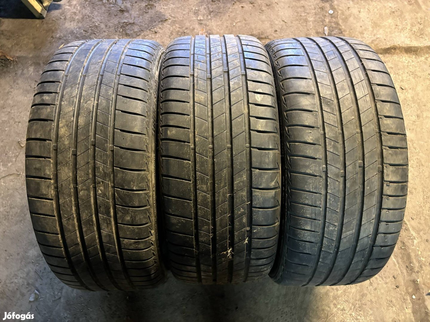 225/40 R18 nyári gumi 3db Bridgestone 