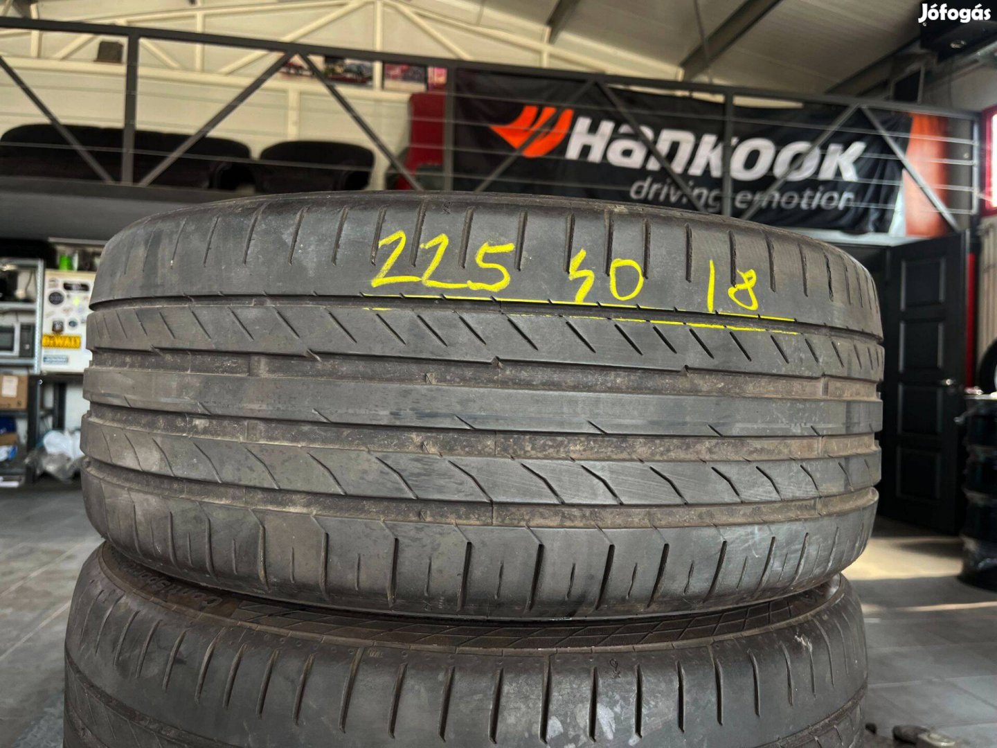 225/40 r18 Continental nyárigumi 4db eladó 225/40r18 garnitúra