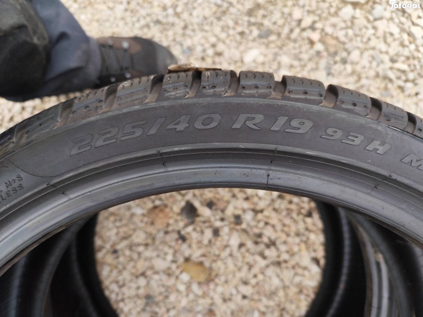 225/40 r19 255/35 r19 pirelli téligumi 