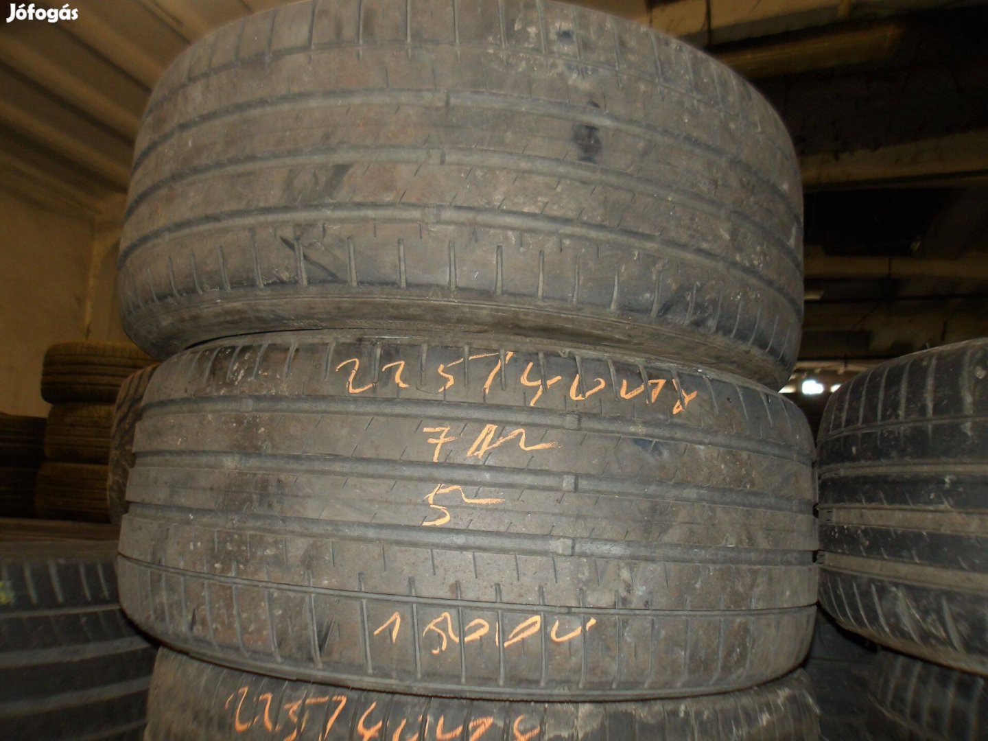 225/40r18 Falken nyári gumi ajándék szereléssel