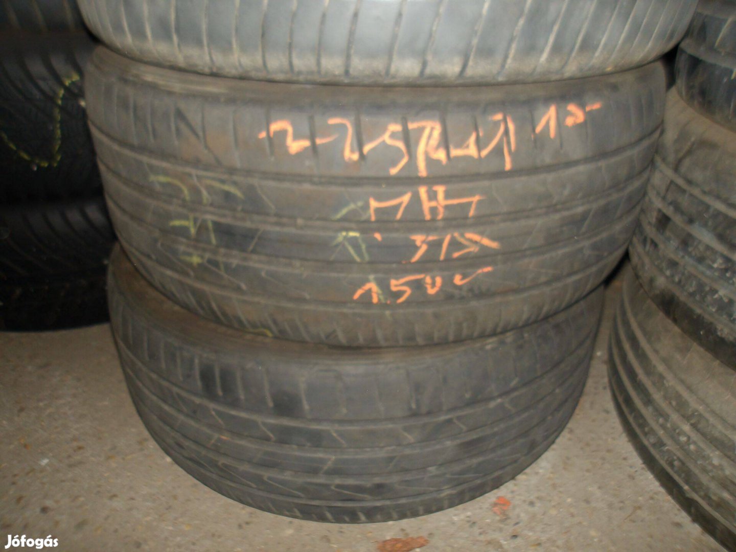 225/40r18 Hankook nyári gumi ajándék szereléssel