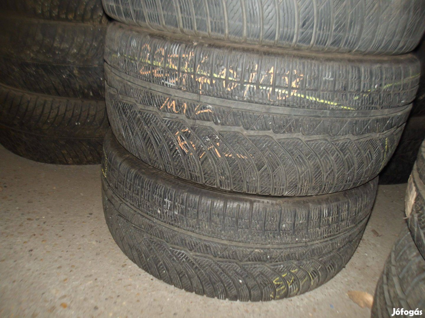 225/40r18 Michelin téli gumi ajándék szereléssel