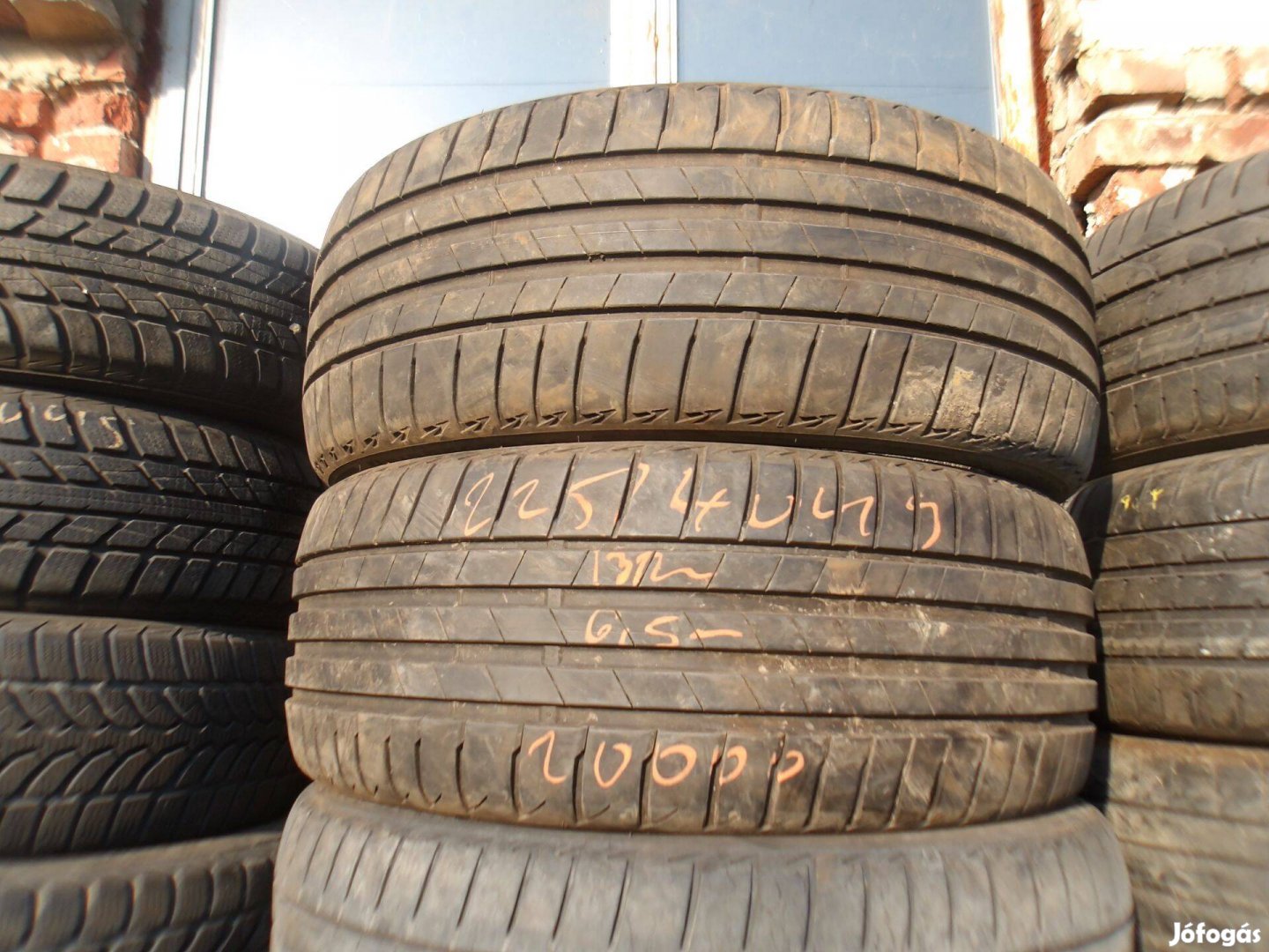 225/40r19 Bridgestone nyári gumi ajándék szereléssel