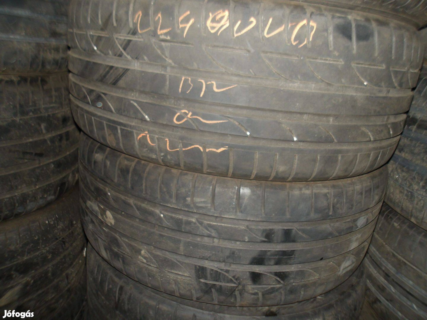 225/40r19 Bridgestone nyári gumi ajándék szereléssel