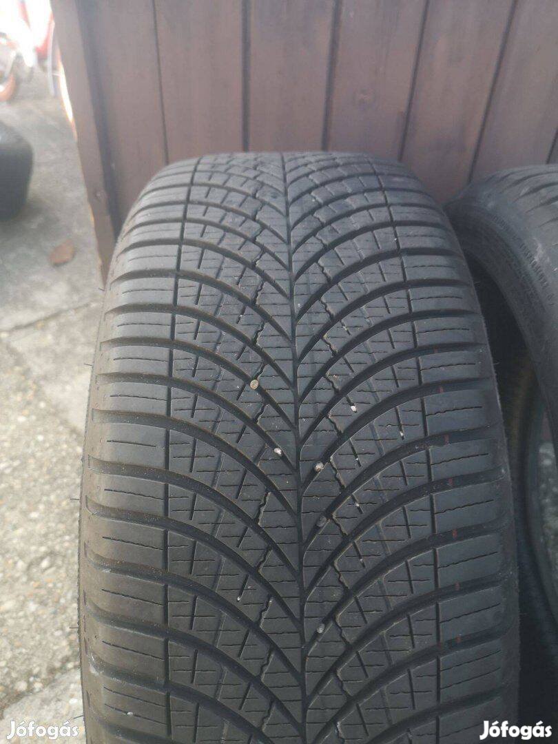 225/45R17 2-2db négyévszakos gumi