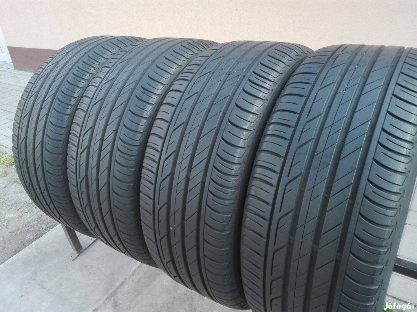 225/45R17 Bridgestone nyári gumi garnitúra 225/45 r17
