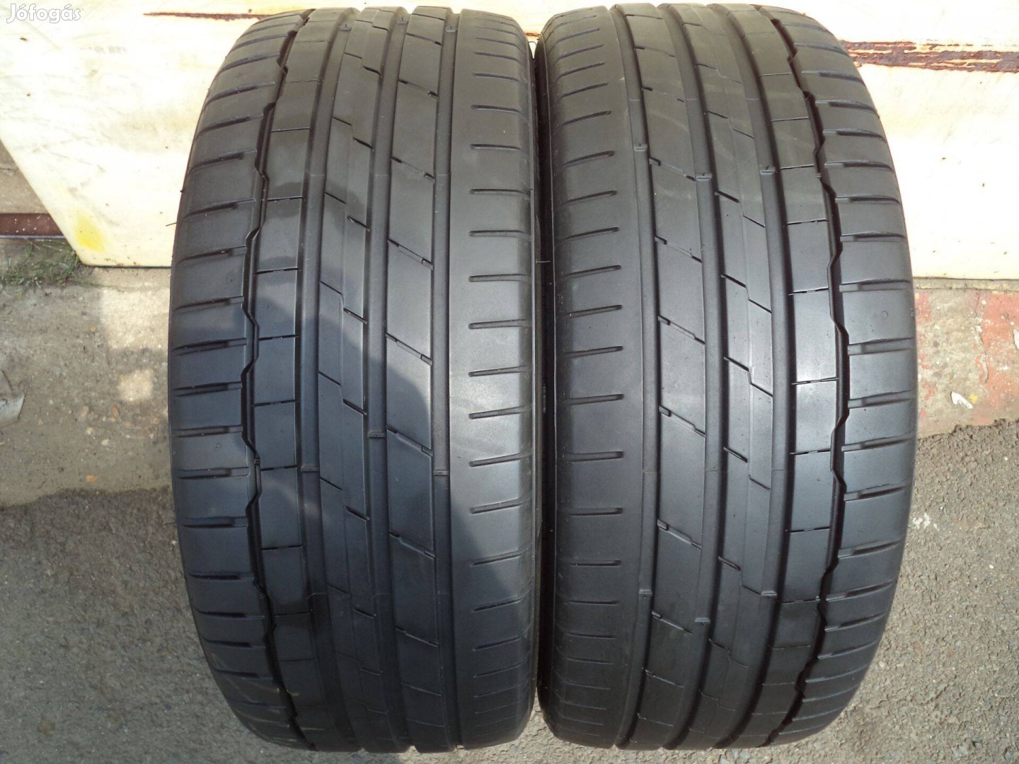 225/45R17 Nokian Nyári Gumi