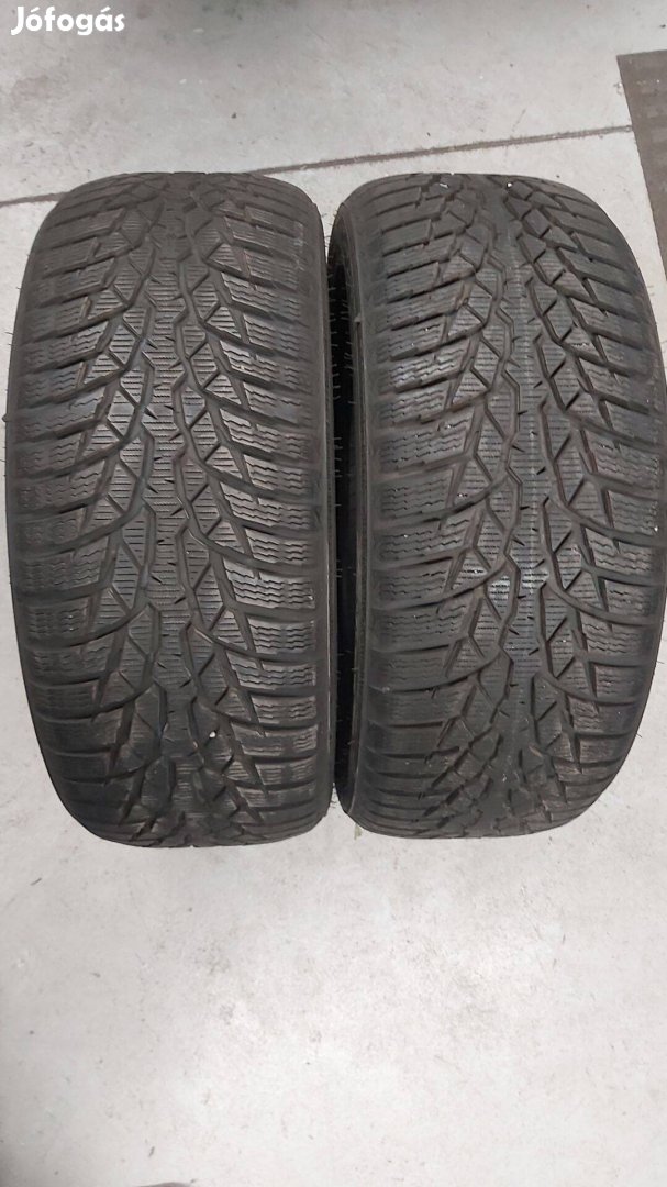 225/45R17 Nokian téligumi