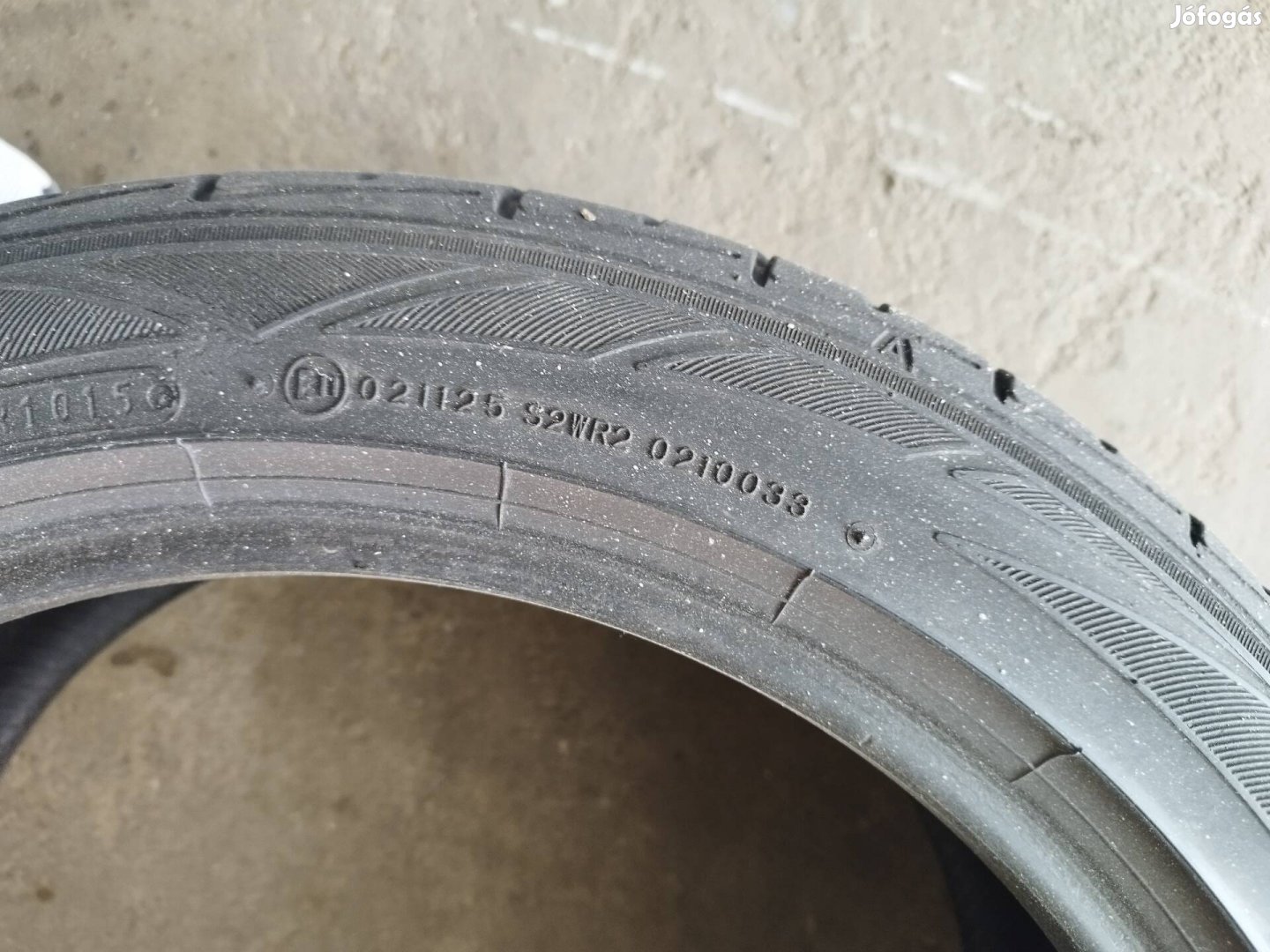 225/45R17 Nyári gumi 