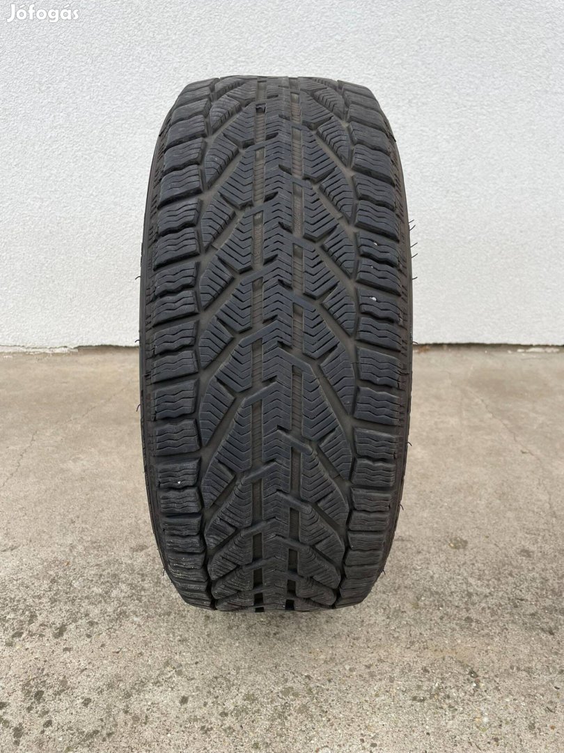 225/45R17 Taurus Winter téligumi 1 darab!