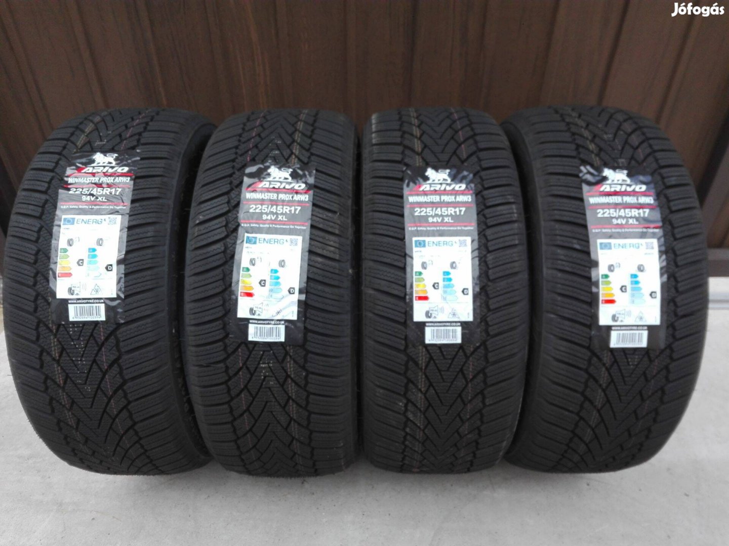225/45R17 Új Arivo téli gumi garnitúra 225/45 r17