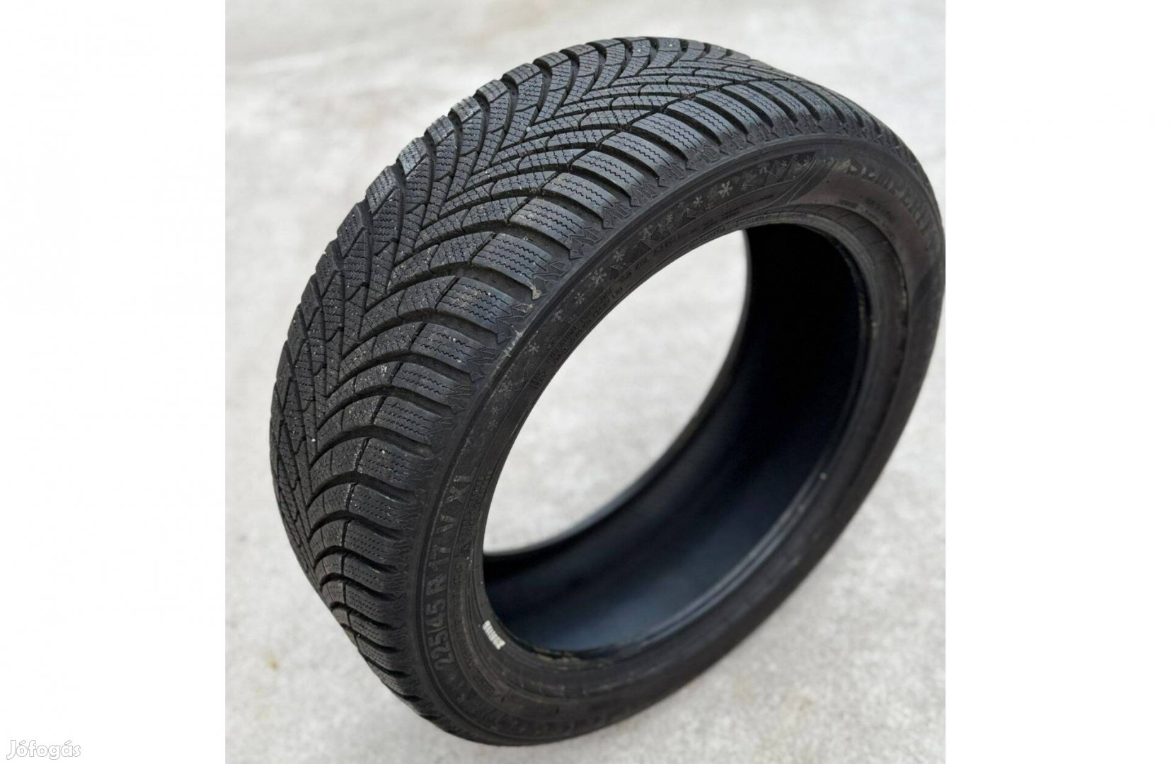 225/45R17 XL Semperit téli gumi 2024-es