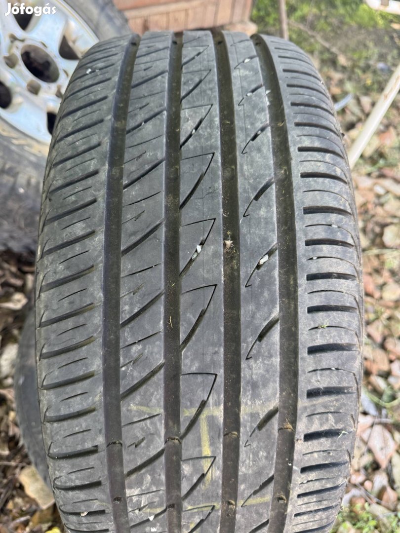 225/45R18 2DB