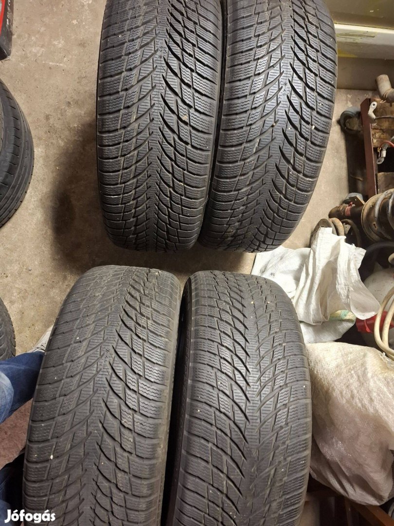 225/45R18 Téli gumigarnitúra eladó
