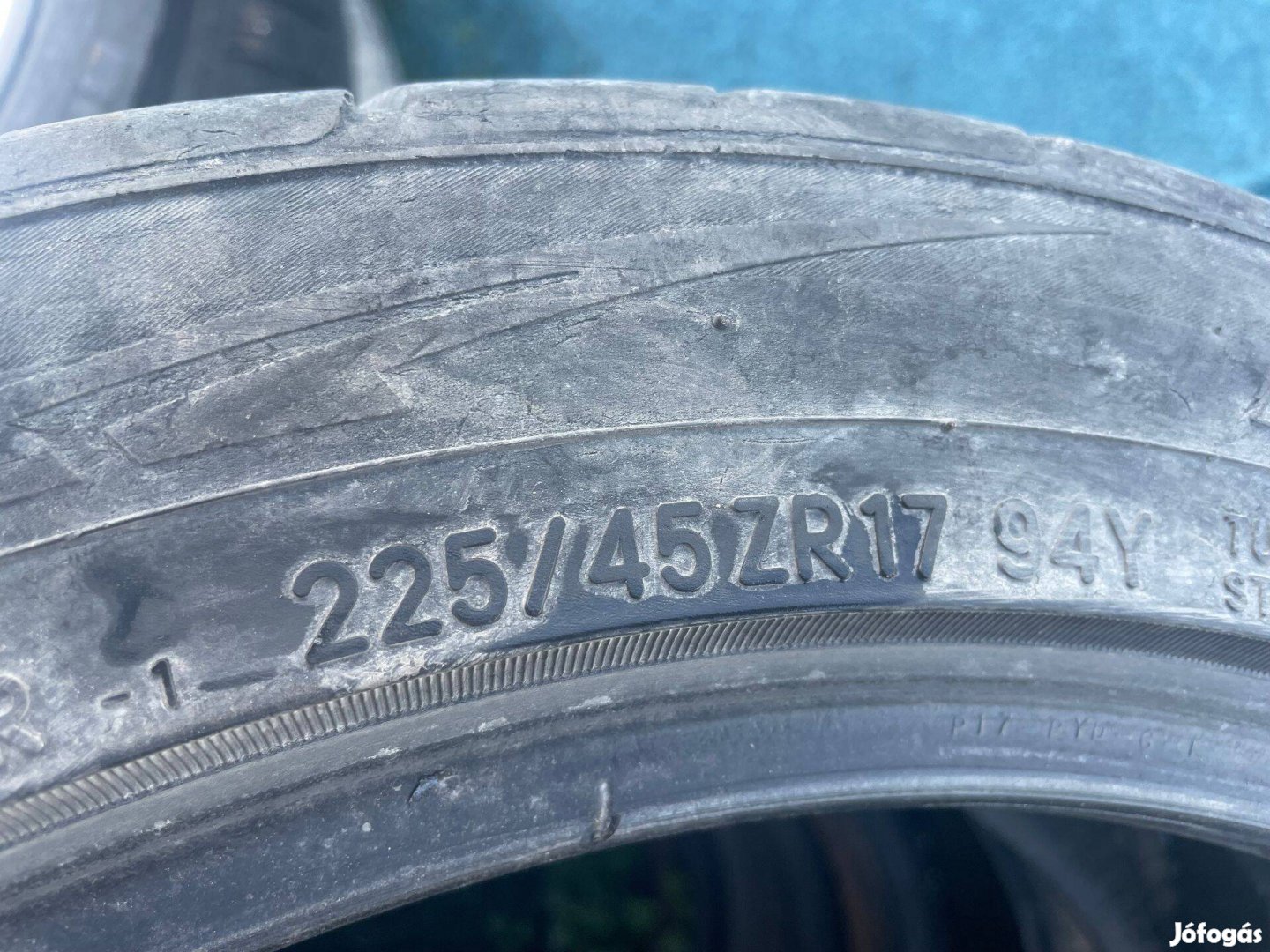225/45 17 4db nyári