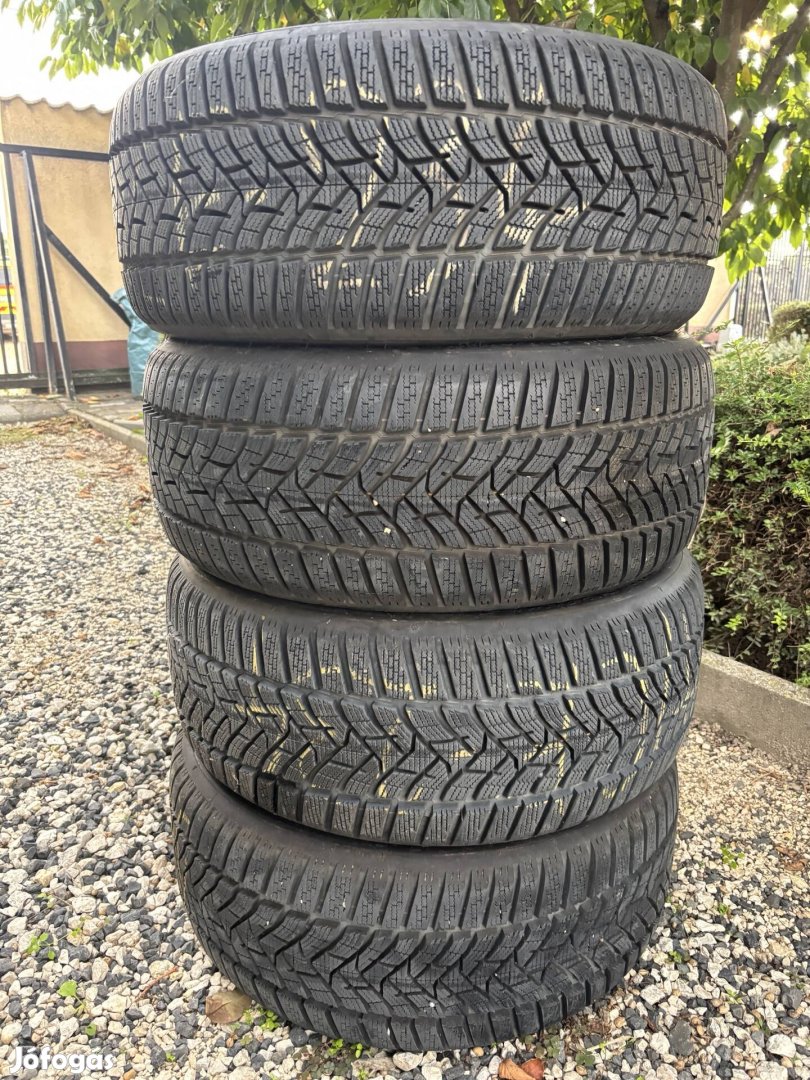 225/45 17 Dunlop wintersport 5 teligumi garnitura