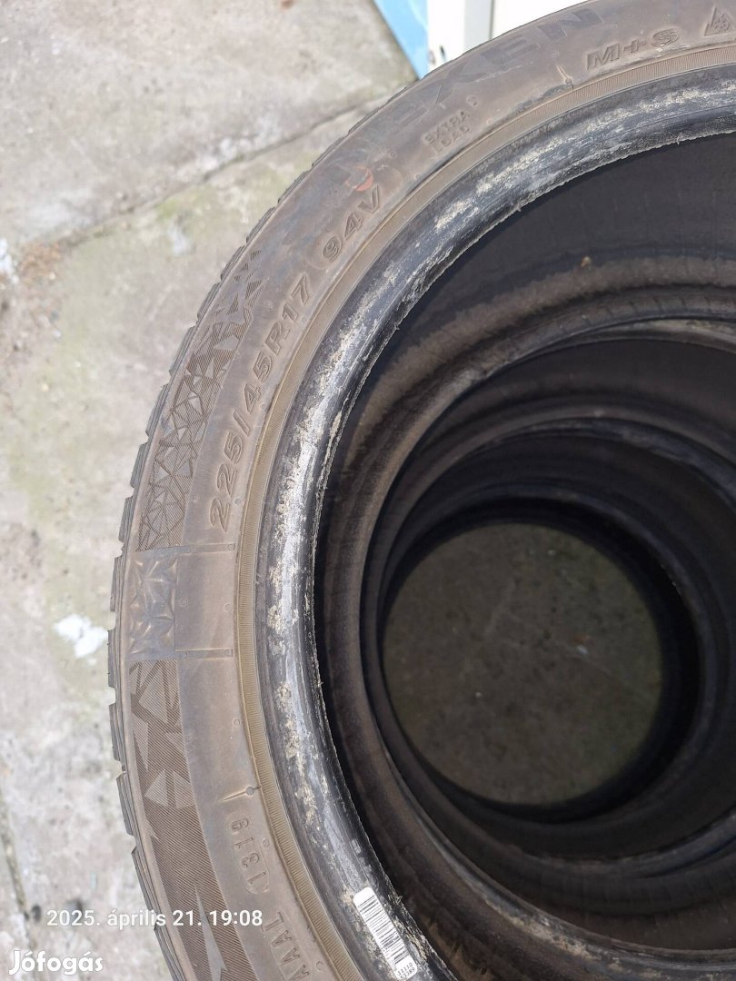 225 45 17 Nexen 4db téli gumi 