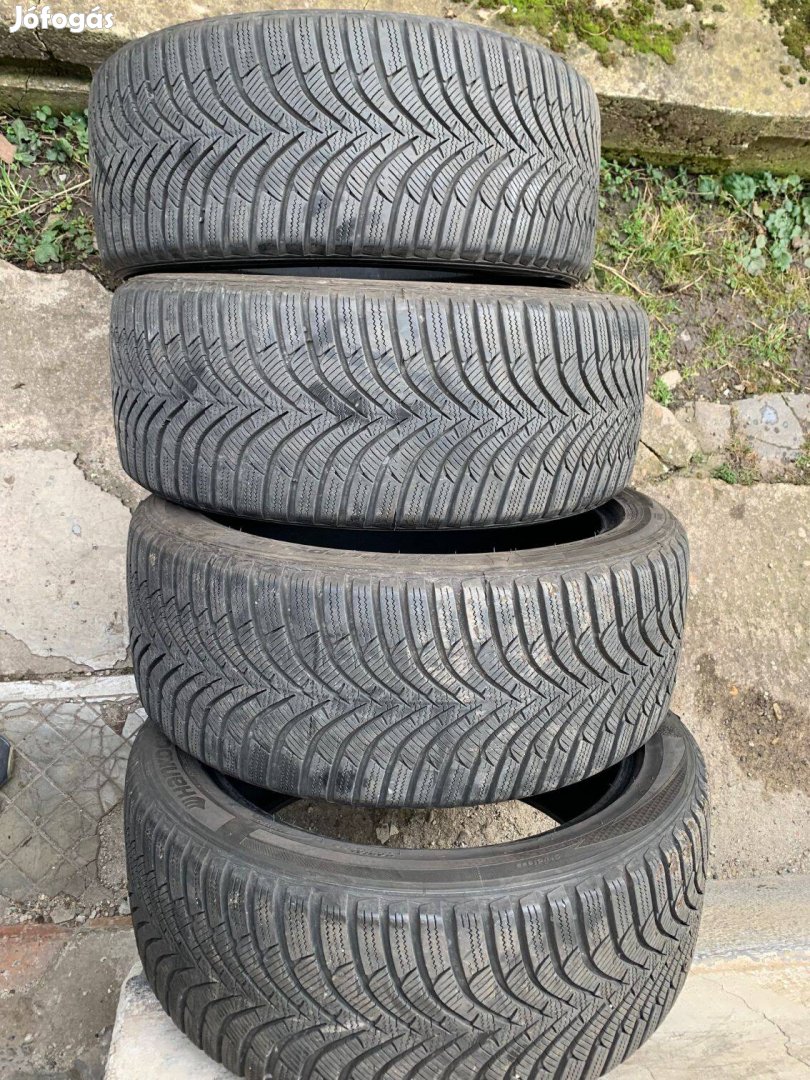 225 45 17 hankook téli gumik