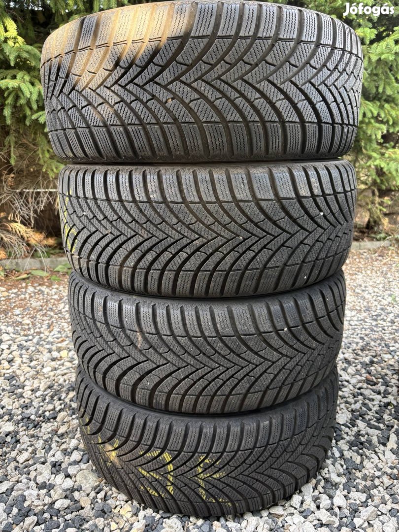 225/45 17 semperit speed grip 5 teligumi garnitura
