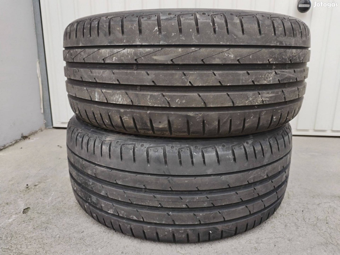 225 45 18 hankook nyári gumi 2 db