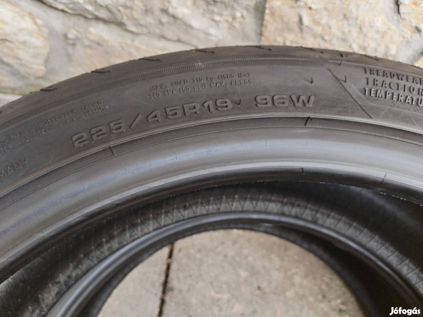 225 45 19 goodyear nyári gumi 2 db 2022.48.hét