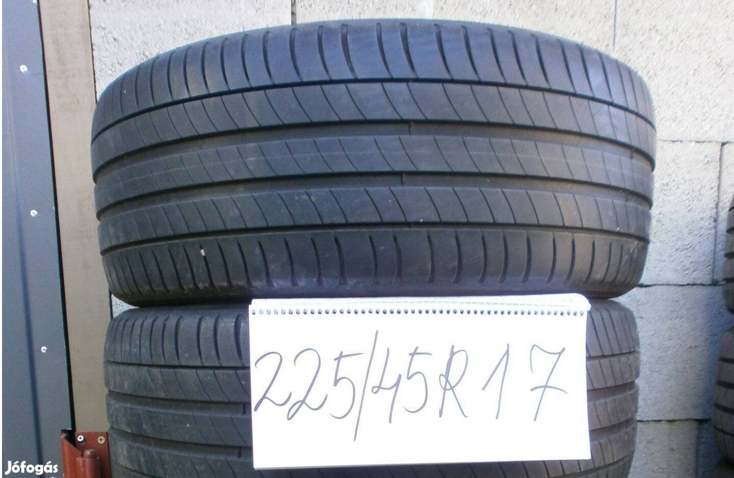225/45 R17 Continental nyárigumi 4 db
