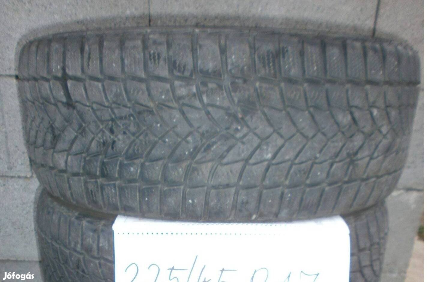 225/45 R17 Hankook/Saetta téligumi 4 db