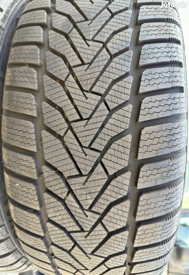 225/45 R17 Téli gumi Új 2024! Uniroyal 