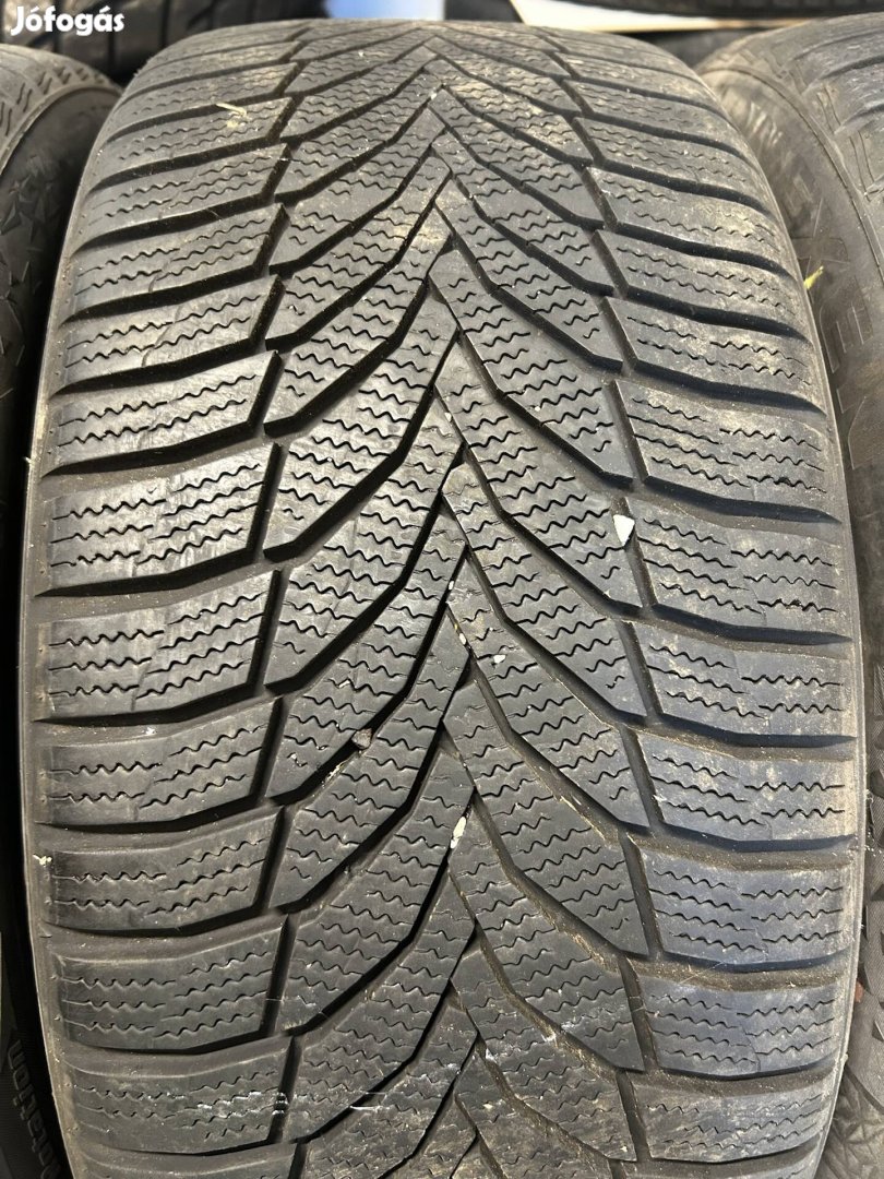 225/45 R17 téli