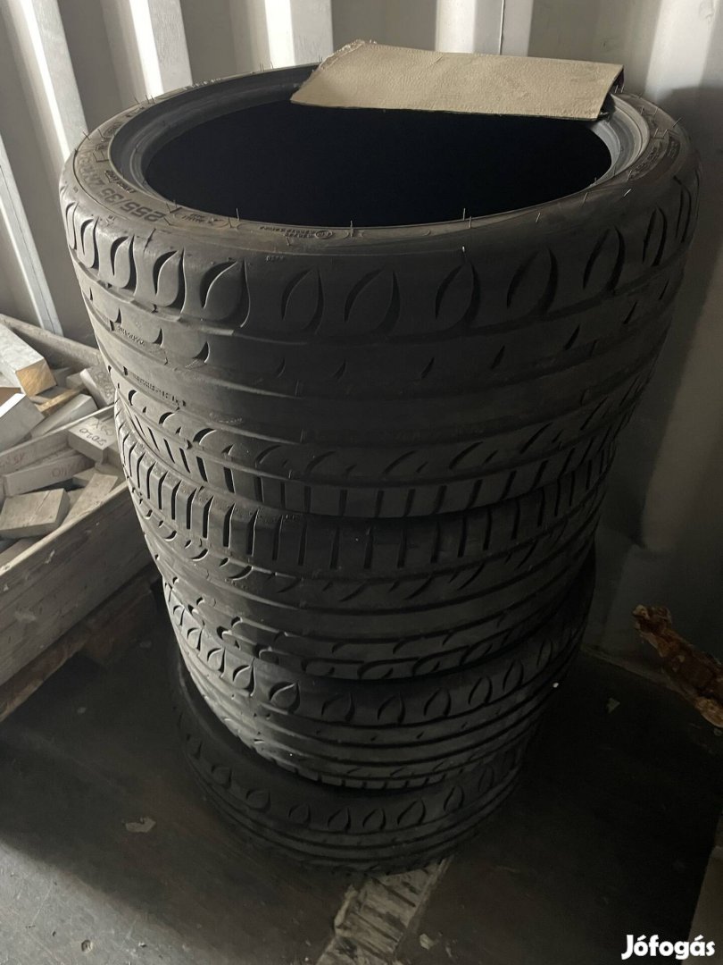 22545 R18-25535 R18 Riken nyári gumi garnitúra