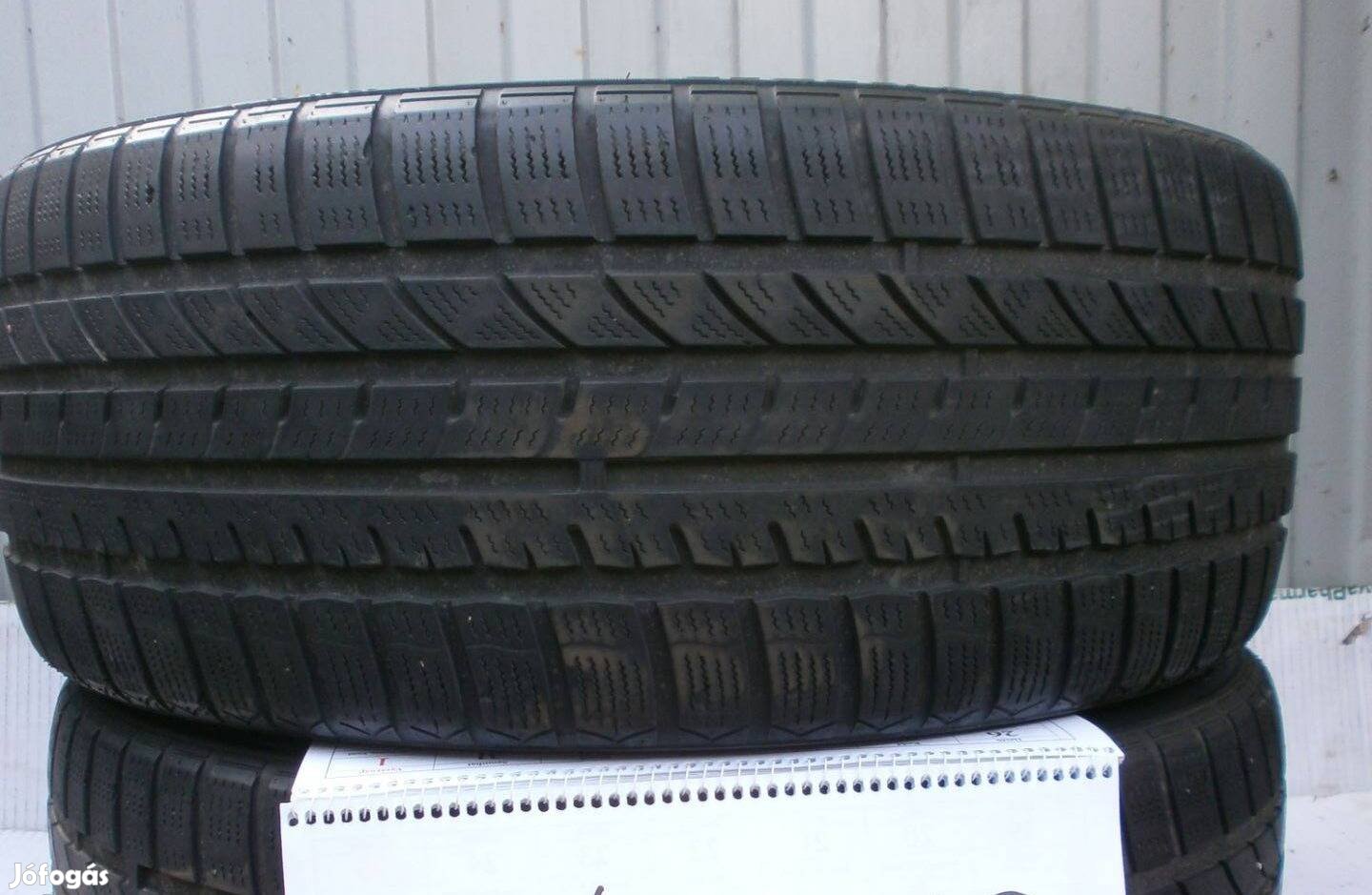 225/45 R18 Momo nyárigumi 2 db