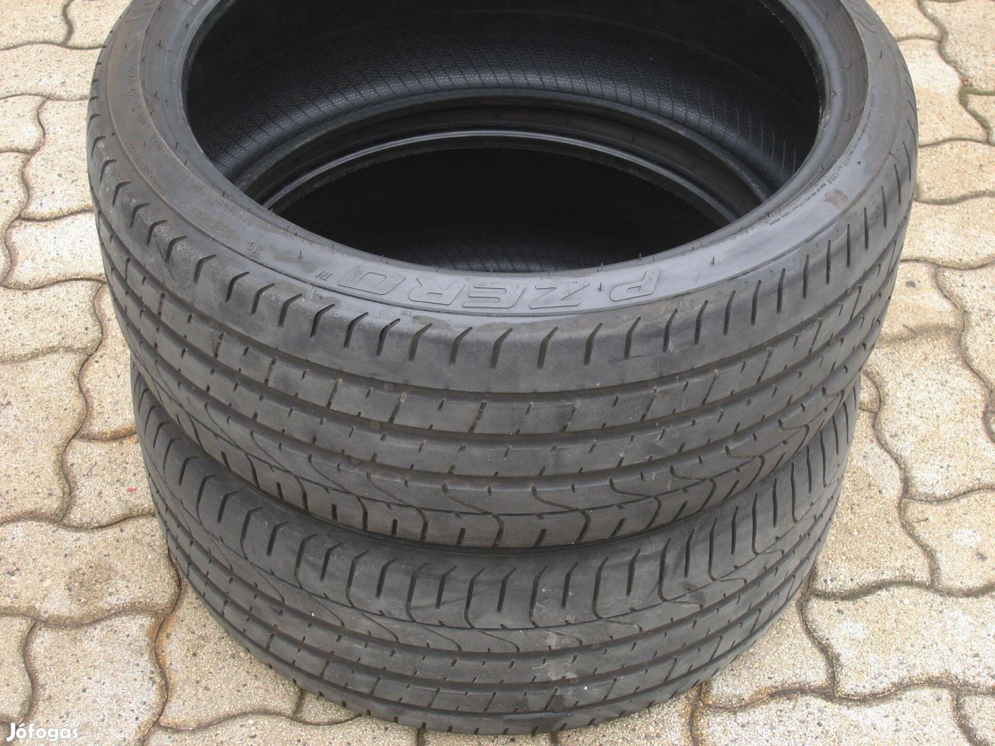 225/45 R18 Pirelli Sotto Zero Téli Gumi 7mm Újszerű Állapotban DOT2524