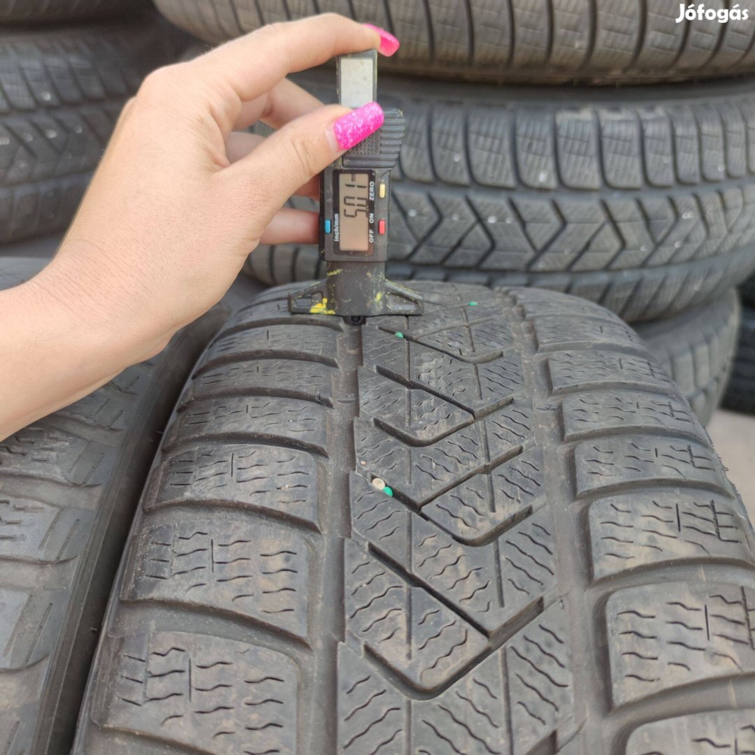 225/45 R18 Pirelli téli gumi 20000ft a 2db/151/